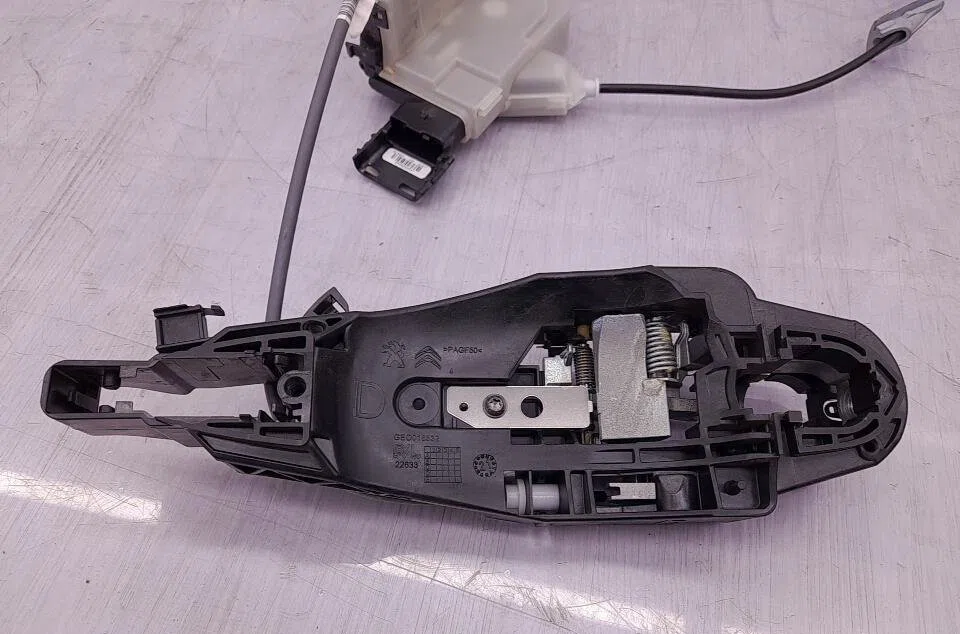 Serrure porte avd CITROEN C3 3 PHASE 2 occasion