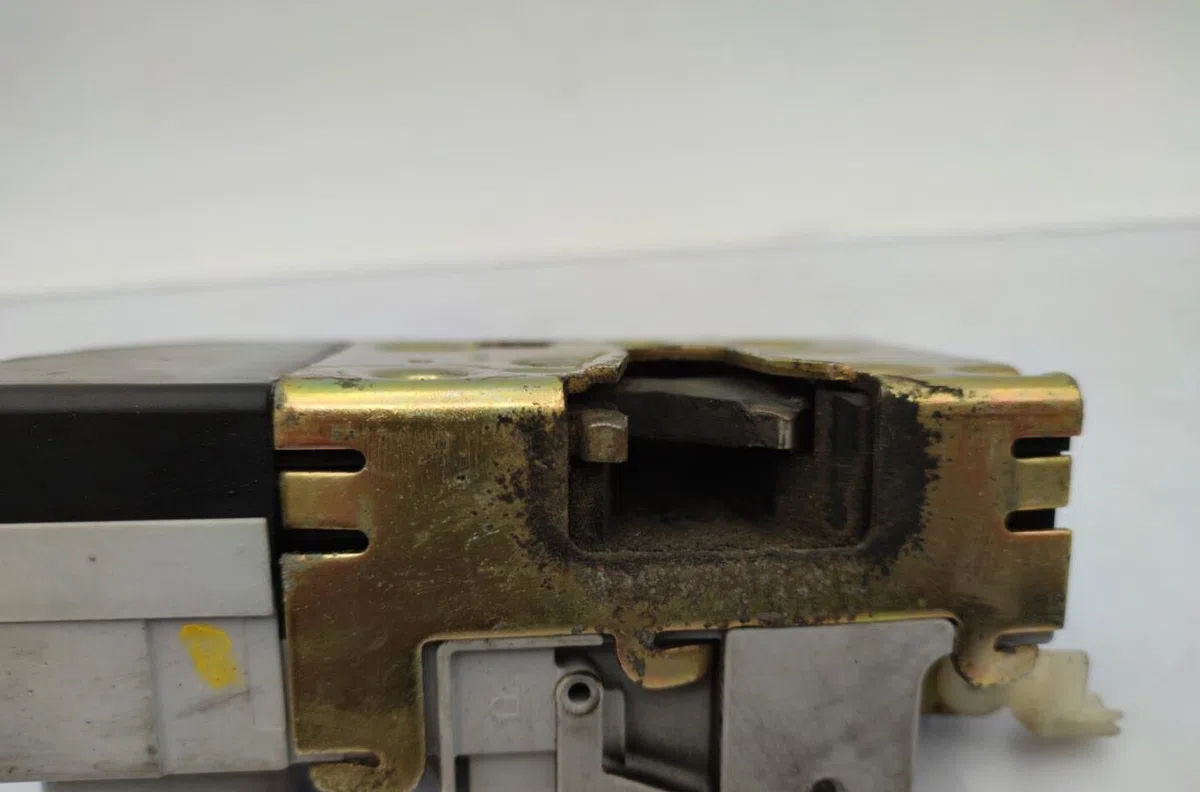 Serrure porte avd CITROEN C5 1 PHASE 2 occasion