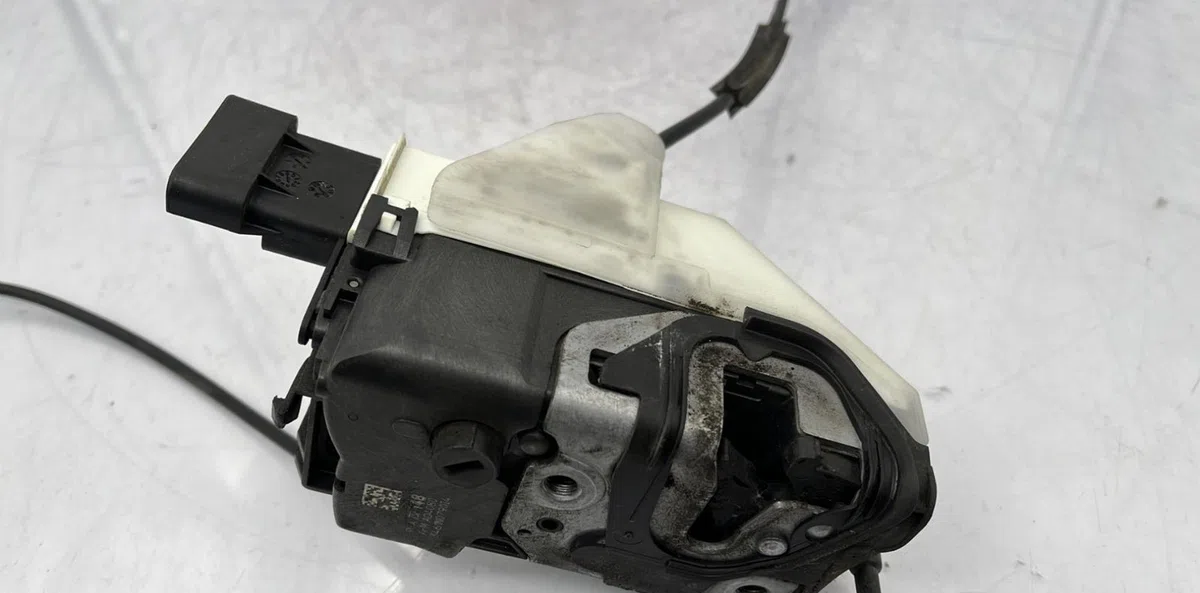 Serrure porte avd CITROEN C5 2 BREAK occasion