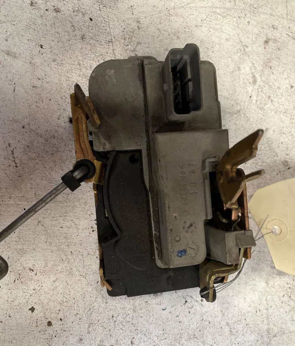 Serrure porte avd Citroen XSARA (N1) 2.0 hdi 90 (1999-2005) occasion