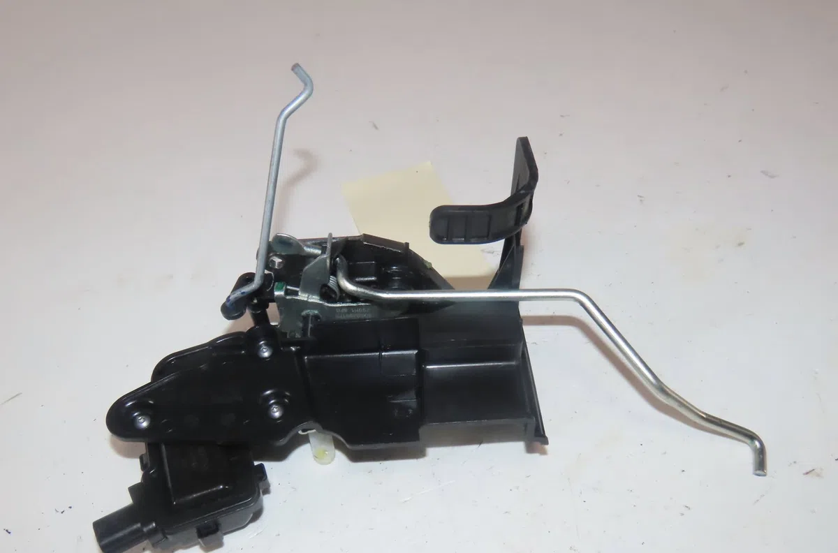 Serrure porte avd Dacia SPRING Ev (b6m1) (2020) 5 portes occasion