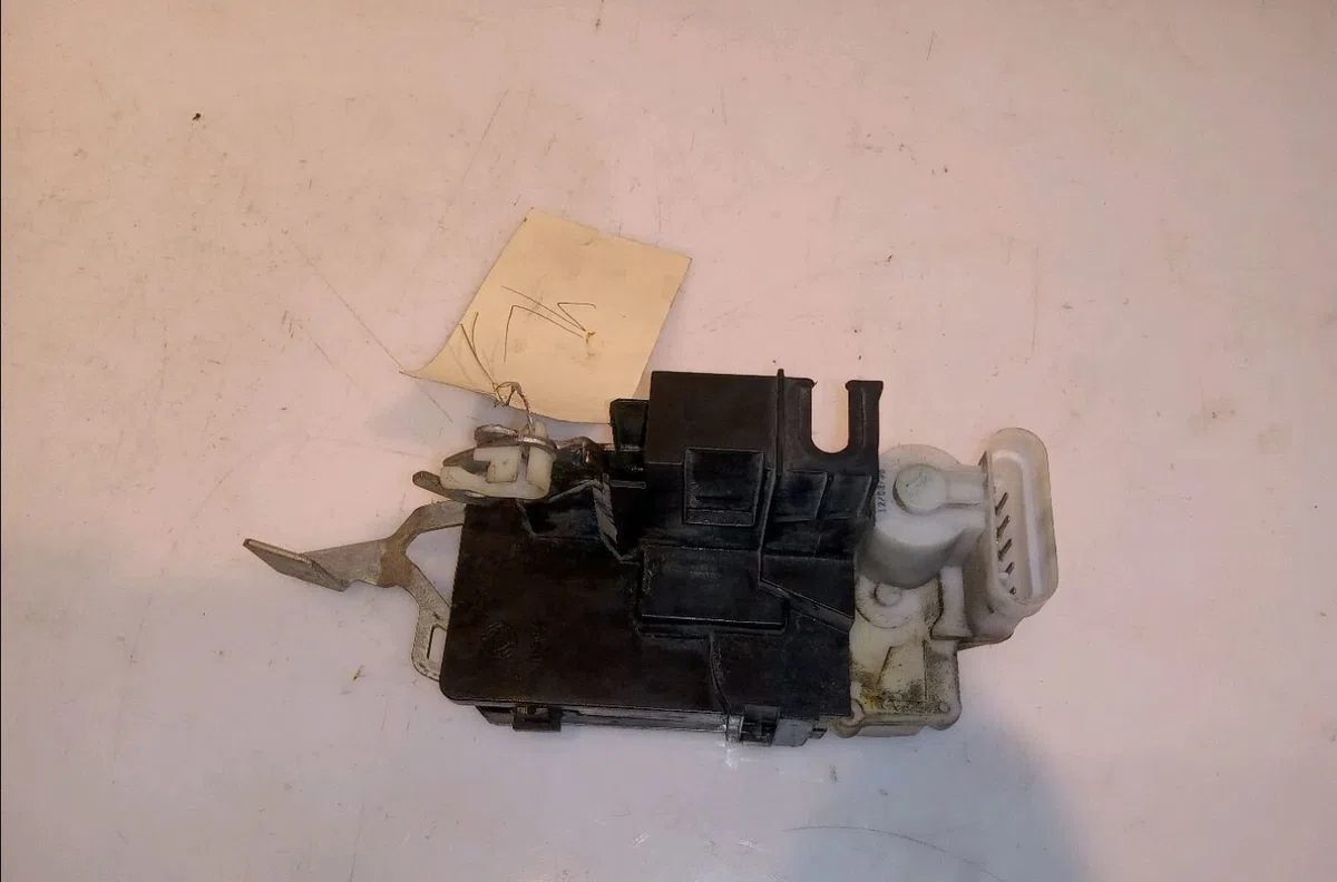 Serrure porte avd Fiat DUCATO Camion plate-forme-Châssis (244_) 2.8 jtd (2001-2006) occasion
