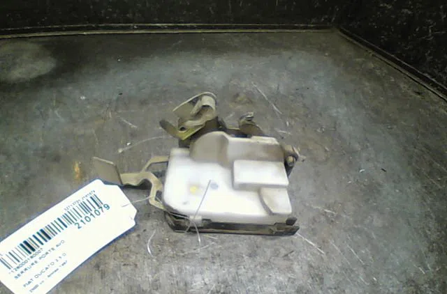 Serrure porte avd Fiat DUCATO Camionnette (230_) 2.5 d (1994-2002) occasion