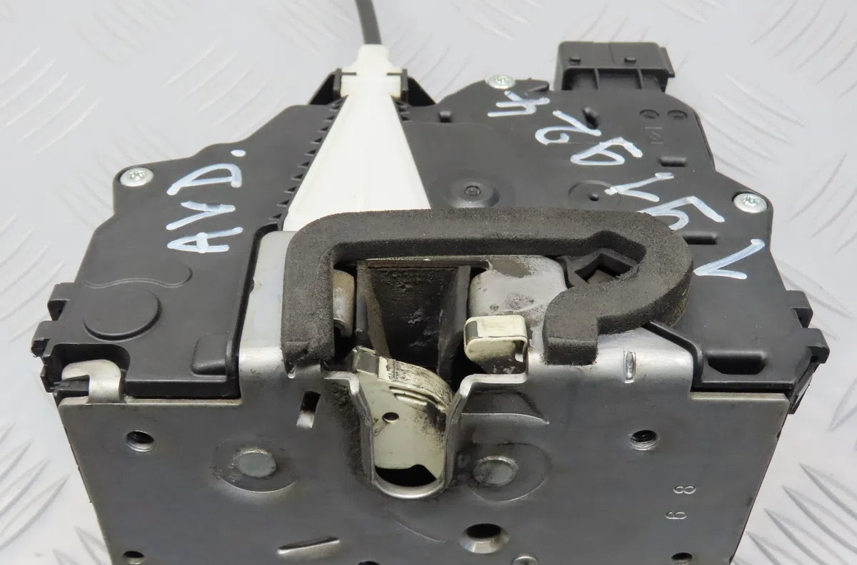 Serrure porte avd Fiat GRANDE PUNTO (199_) 1.3 d multijet (2008) occasion