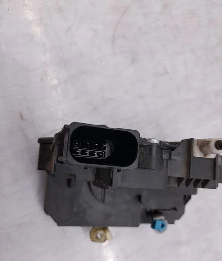 Serrure porte avd FIAT GRANDE PUNTO occasion