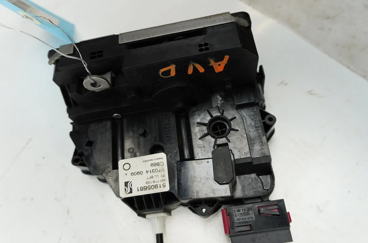 Serrure porte avd Fiat PUNTO (199_) 1.2 (199axz1a, 199bxz1a) (2012) occasion