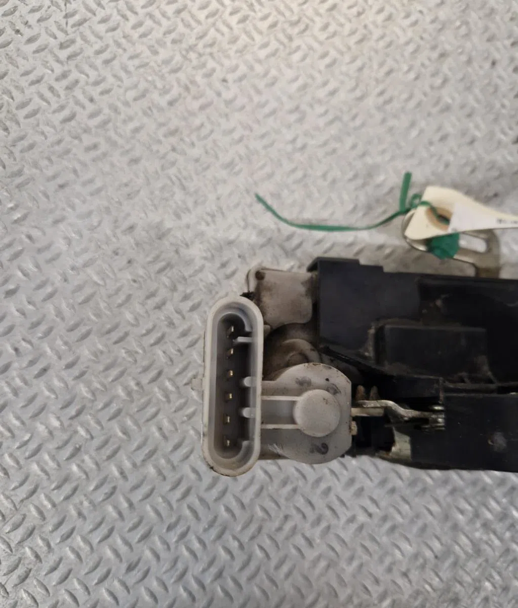 Serrure porte avd FIAT PUNTO 2  PUNTO 2 PHASE 1 occasion