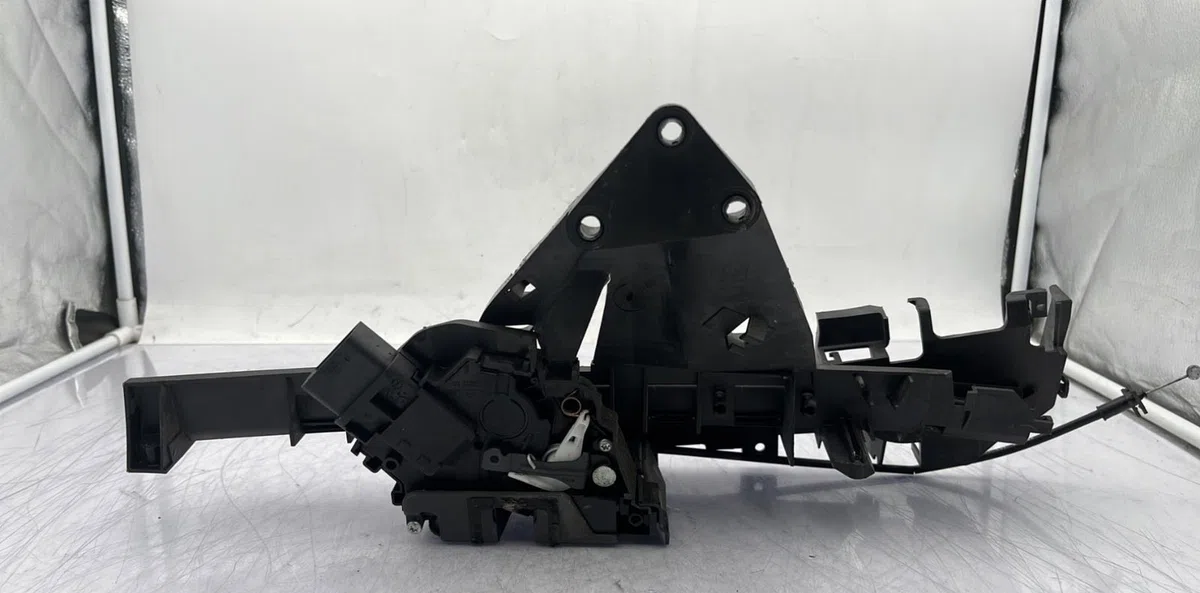 Serrure porte avd FORD C-MAX 1 PHASE 2 occasion