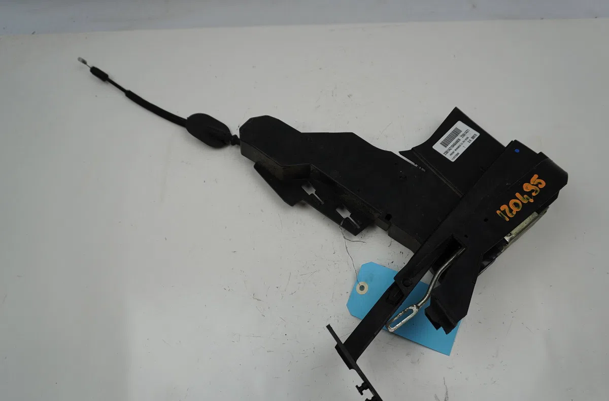 Serrure porte avd Ford FIESTA V (JH_, JD_) 1.4 tdci (2001-2008) 5 portes occasion