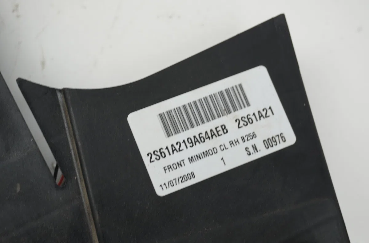 Serrure porte avd Ford FIESTA V (JH_, JD_) 1.4 tdci (2001-2008) 5 portes occasion