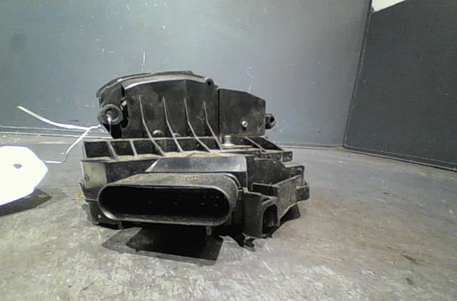 Serrure porte avd Ford FIESTA VI (CB1, CCN) 1.6 tdci (2008-2012) occasion