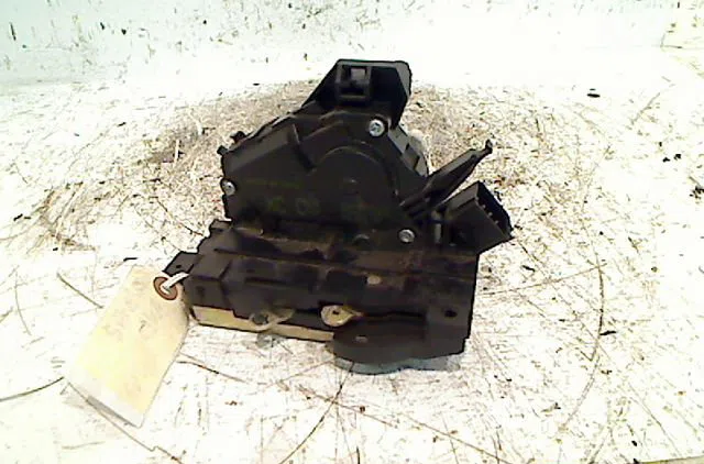 Serrure porte avd FORD FOCUS 2002 occasion