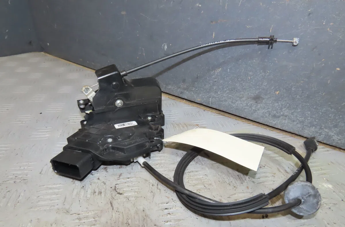 Serrure porte avd Ford FOCUS II (DA_, HCP, DP) 2.5 st (2005-2012) occasion