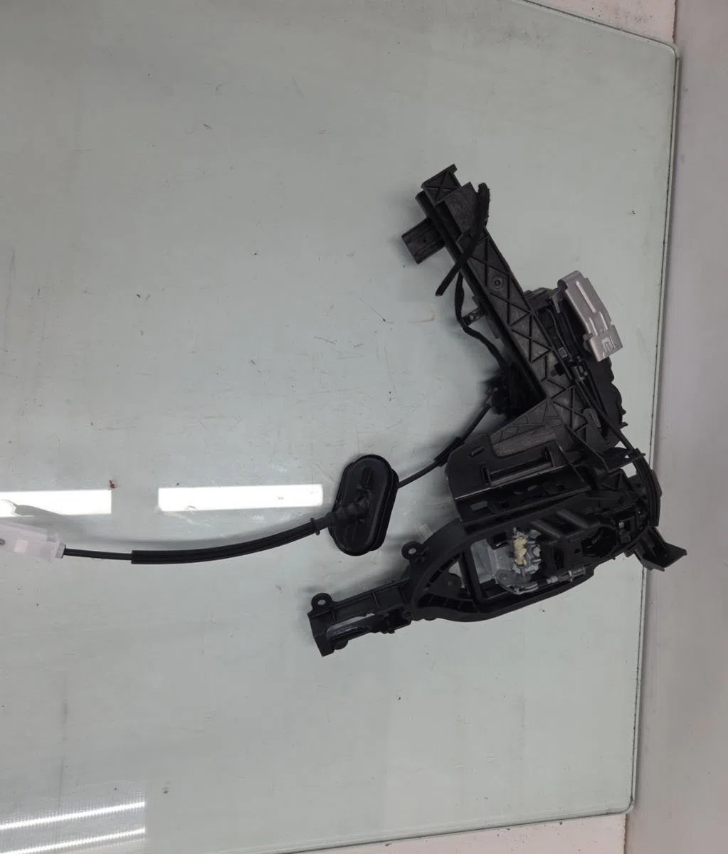 Serrure porte avd FORD KUGA 3 PHASE 1 occasion