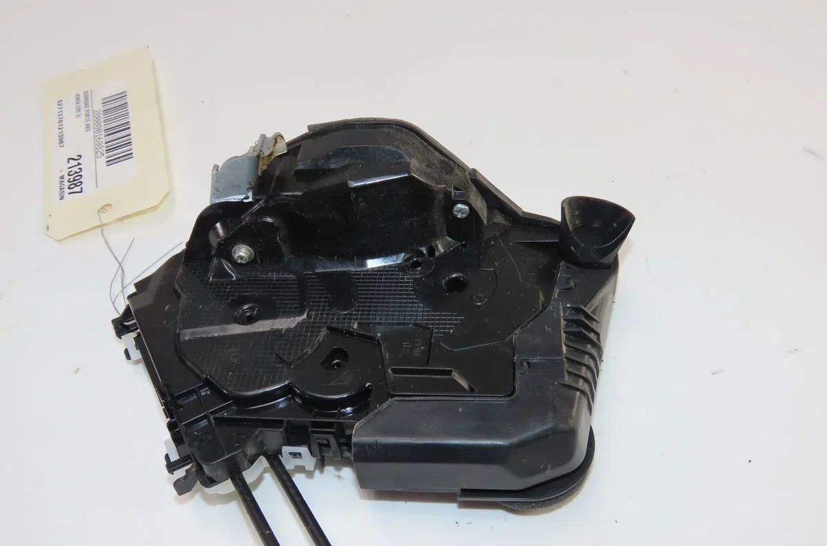 Serrure porte avd Honda CIVIC XI 3-5 portes (FL) 2.0 e:hev (2022) occasion