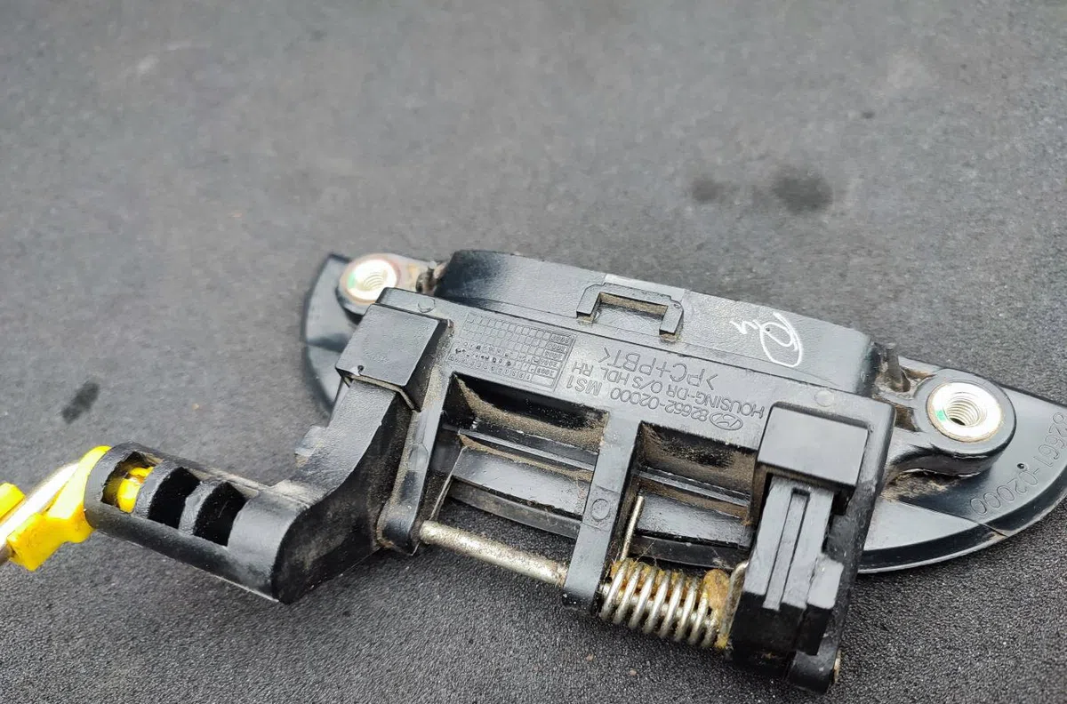 Serrure porte avd HYUNDAI ATOS 2 PRIME occasion
