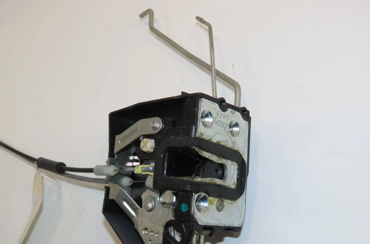 Serrure porte avd Hyundai I10 I (PA) 1.1 (2011-2013) occasion