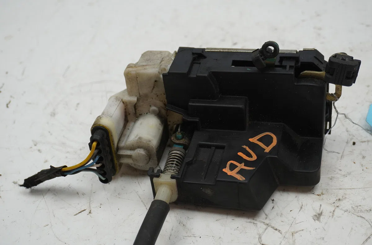 Serrure porte avd Lancia Y (840_) 1.2 (840aa, 840af1a) (1996-2003) occasion
