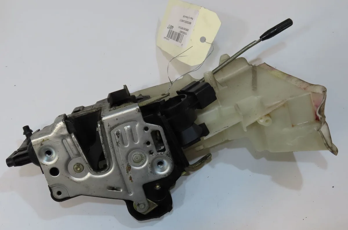 Serrure porte avd Mercedes-benz CLASSE E (W210) E 220 cdi (210.006) (1998-1999) occasion