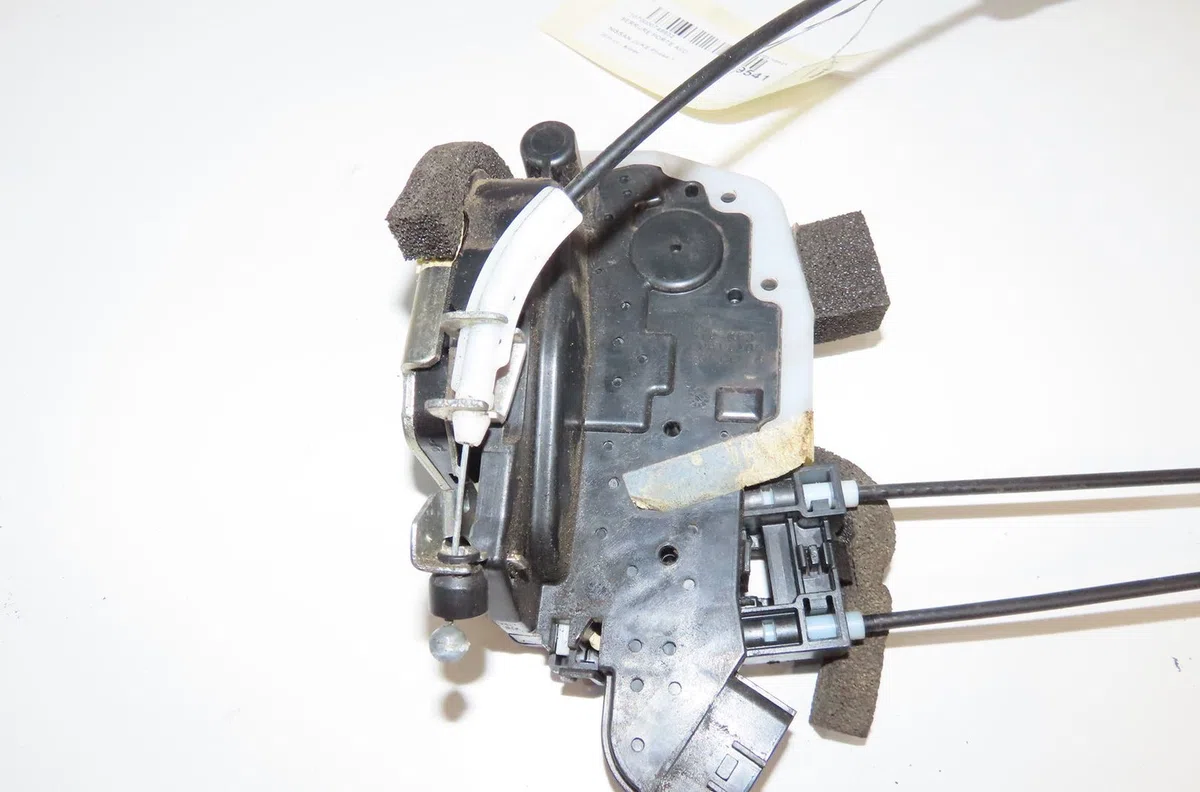 Serrure porte avd Nissan JUKE (F15) 1.6 dig-t 4x4 (2010) occasion