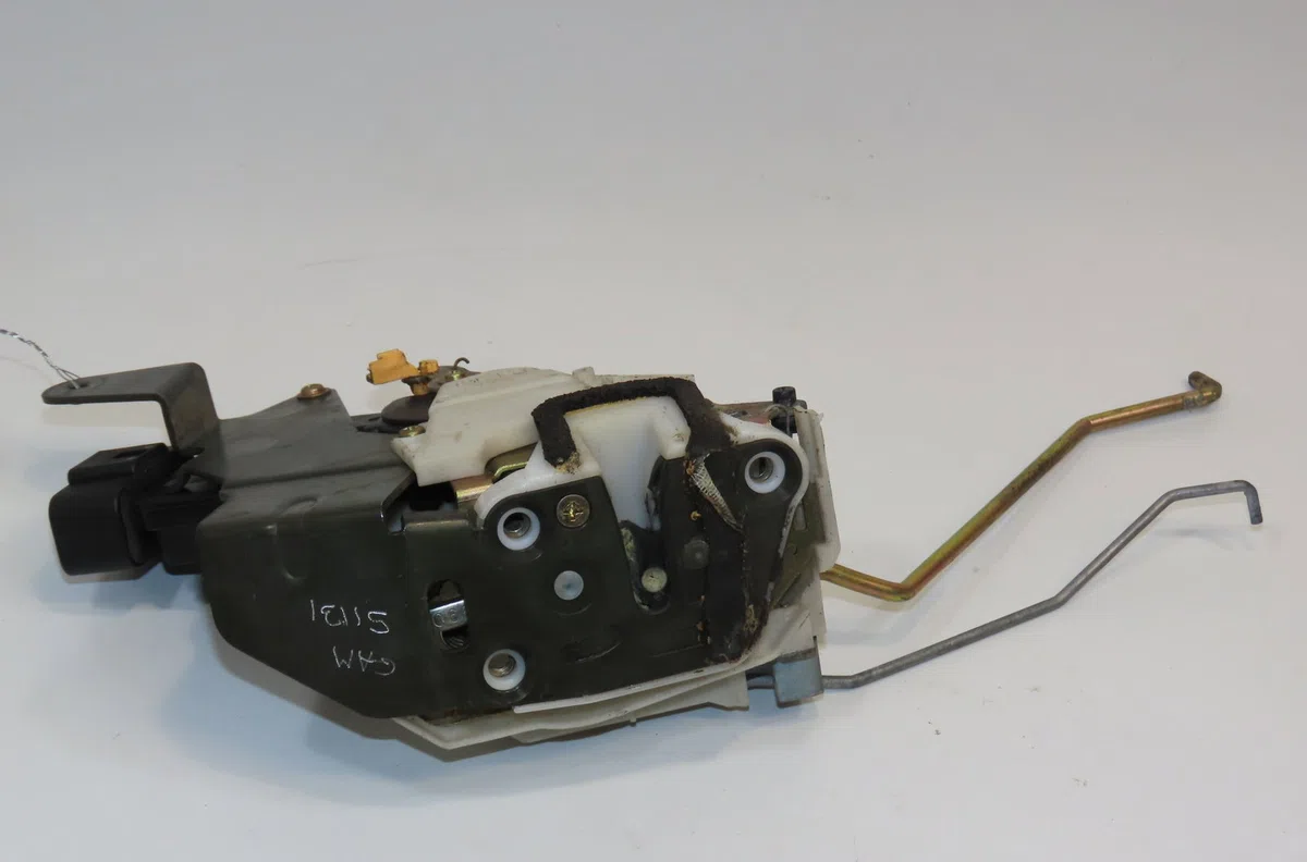 Serrure porte avd Opel AGILA (A) (H00) 1.2 16v (f68) (2000-2007) occasion