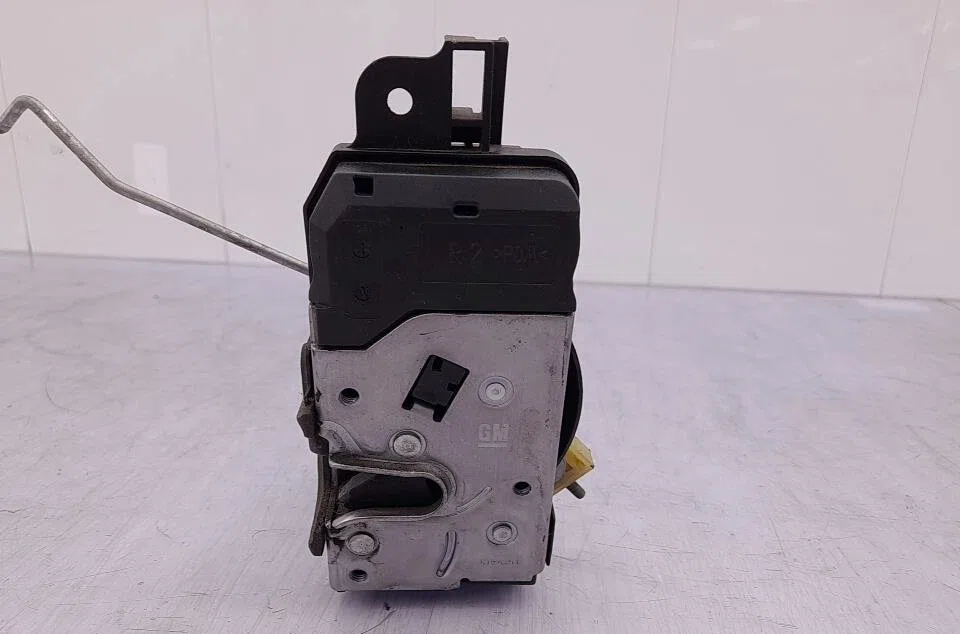 Serrure porte avd OPEL ASTRA H PHASE 1 occasion