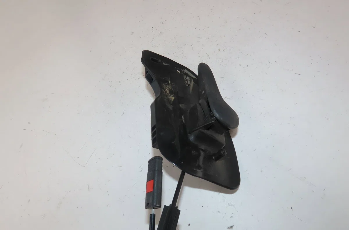 Serrure porte avd Opel CORSA C (X01) 1.2 twinport (f08, f68) (2004-2009) occasion