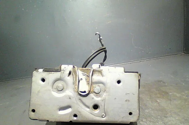 Serrure porte avd Opel CORSA D (S07) 1.4 (l08, l68) (2006-2014) occasion