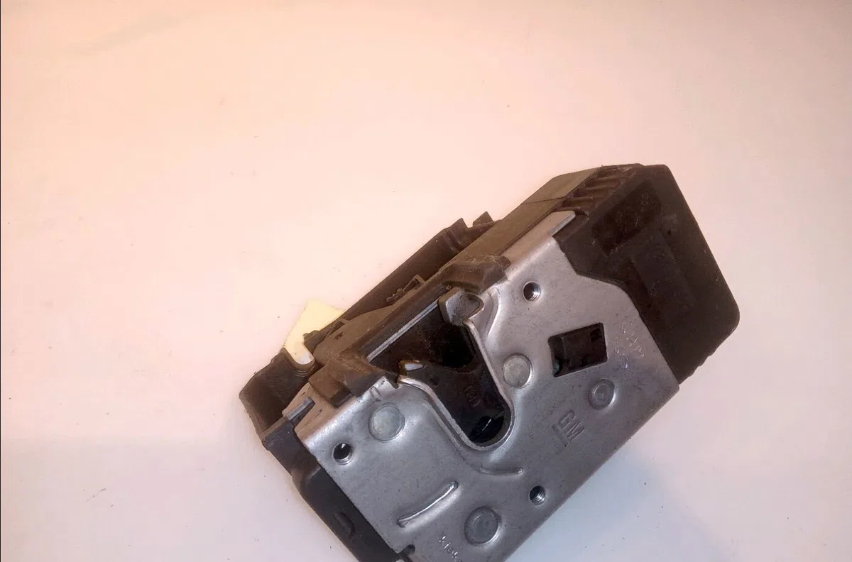 Serrure porte avd Opel MERIVA A Monospace (X03) 1.7 cdti (e75) (2003-2010) occasion