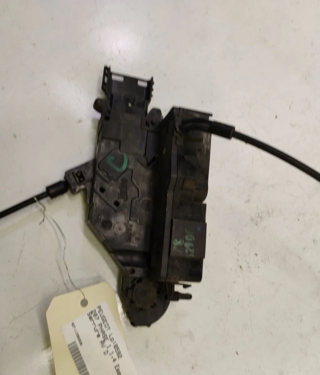 Serrure porte avd Peugeot 207-207 (WA_, WC_) 1.4 (2006-2013) 5 portes occasion