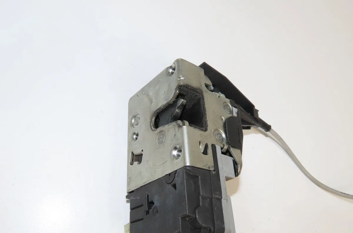 Serrure porte avd Peugeot 307 (3A-C) 1.6 hdi 110 (2004-2009) 5 portes occasion