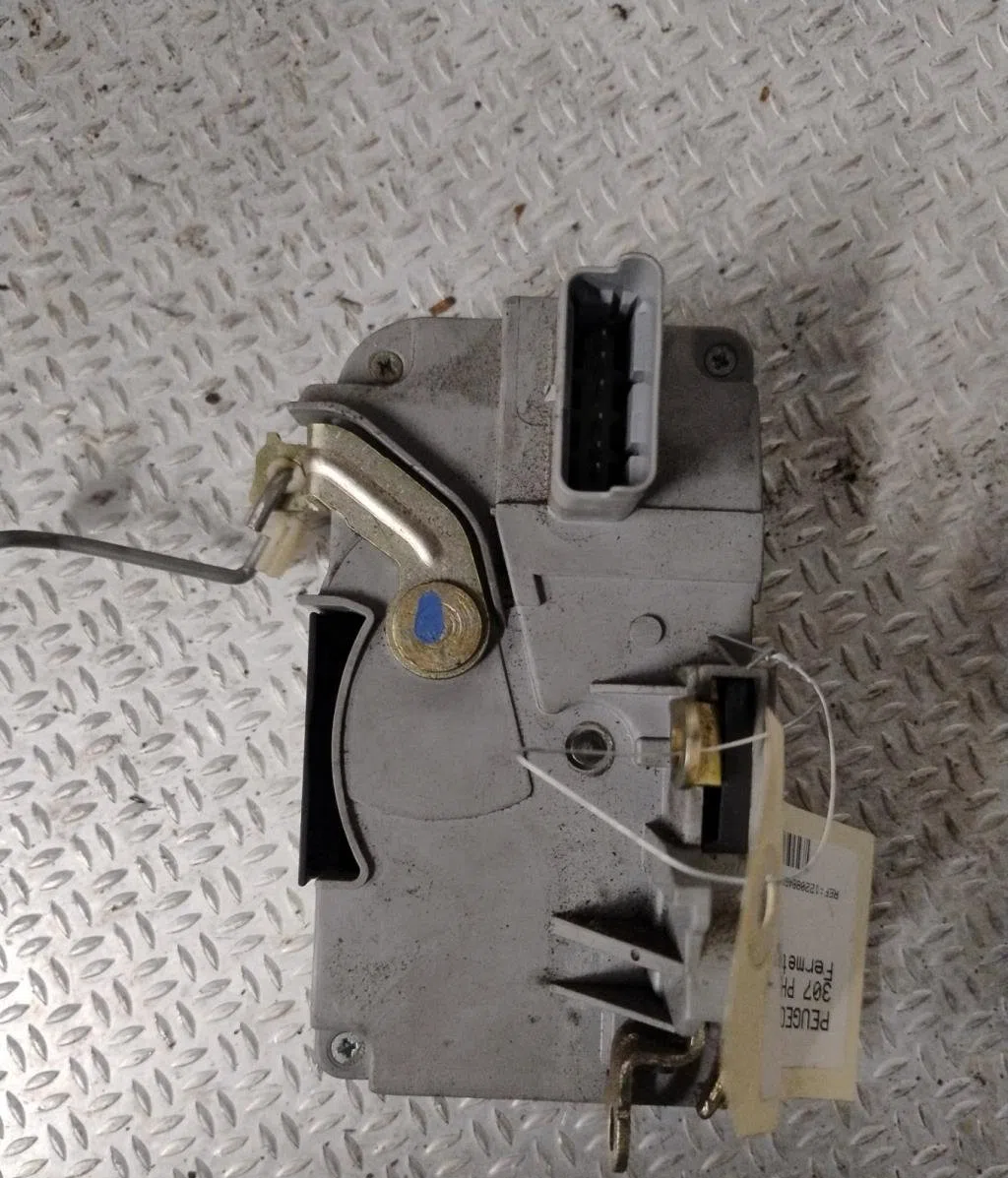 Serrure porte avd Peugeot 307 (3A-C) 2.0 hdi 90 (2000-2007) 5 portes occasion