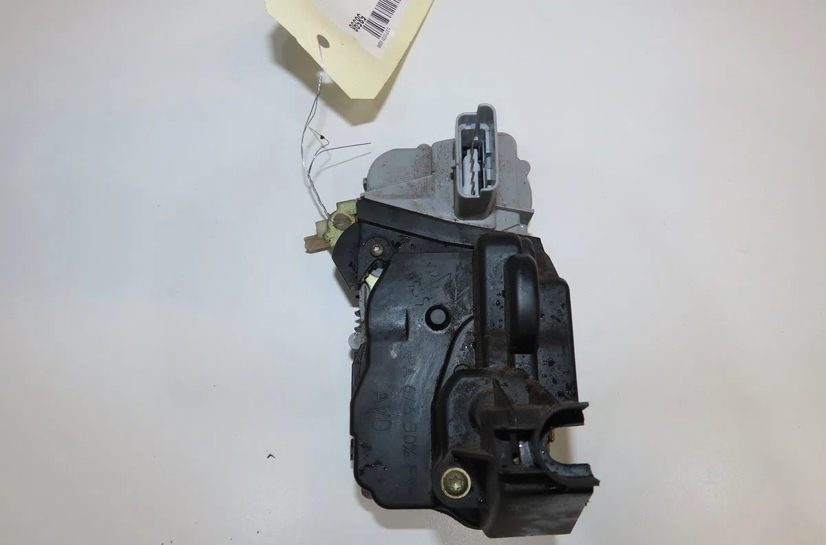 Serrure porte avd Peugeot 307 Break (3E) 2.0 hdi 90 (2002-2008) occasion