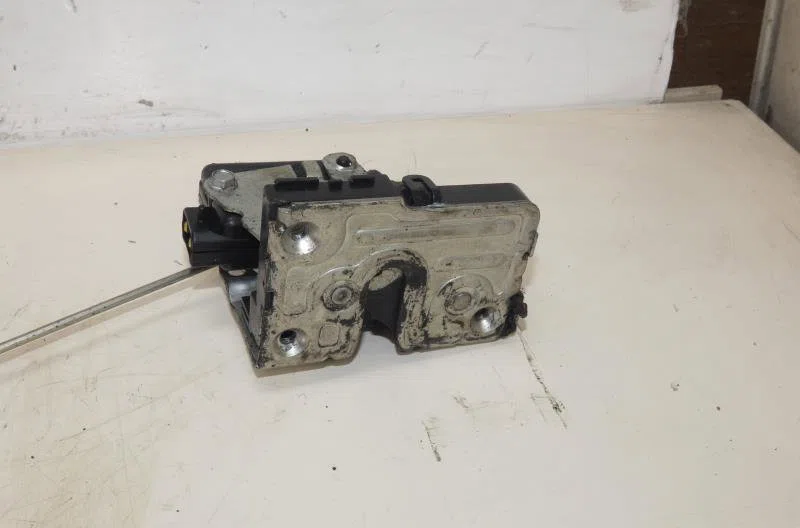 Serrure porte avd RENAULT CLIO 1 PHASE 1 occasion