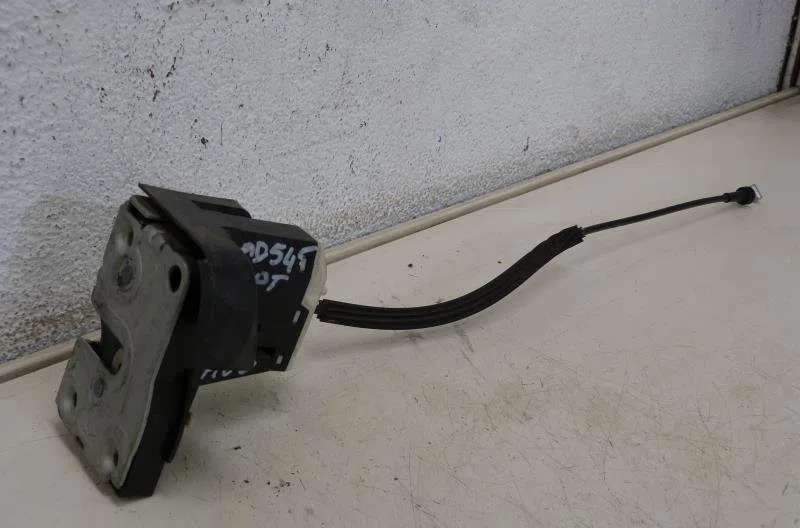 Serrure porte avd RENAULT CLIO 2 PHASE 2 occasion
