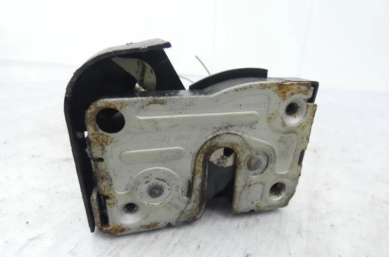 Serrure porte avd RENAULT CLIO 2 PHASE 2 occasion