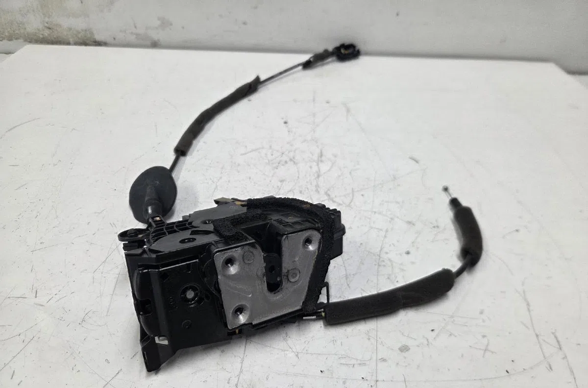 Serrure porte avd RENAULT CLIO 4 PHASE 1 BREAK occasion