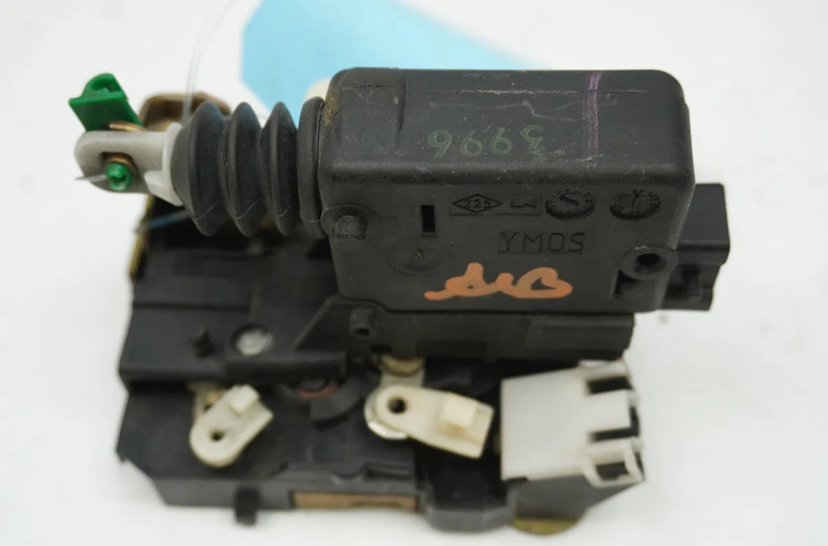 Serrure porte avd Renault CLIO I (B-C57_, 5-357_) 1.2 (5-357y, 5-357k) (1996-1998) occasion