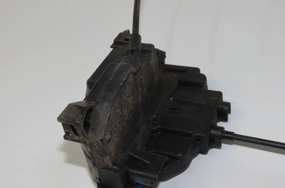 Serrure porte avd Renault CLIO III (BR0-1, CR0-1) 1.5 dci (br17, cr17) (2005-2012) 5 portes occasion