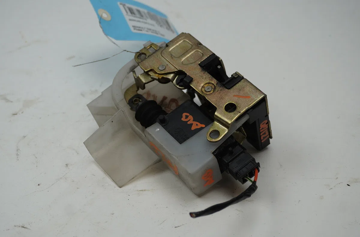 Serrure porte avd Renault ESPACE III (JE0_) 2.0 (je0a) (1996-2000) occasion