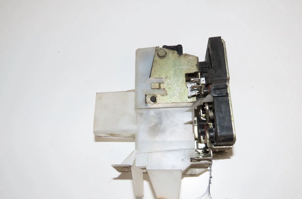 Serrure porte avd Renault ESPACE III (JE0_) 2.2 dci (je0k) (2000-2002) 5 portes occasion