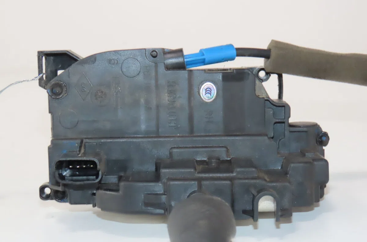Serrure porte avd Renault LAGUNA III (BT0-1) 1.5 dci (bt00, bt0a, bt0t, bt1j) (2007-2015) 5 portes occasion