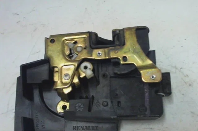 Serrure porte avd RENAULT LAGUNA occasion