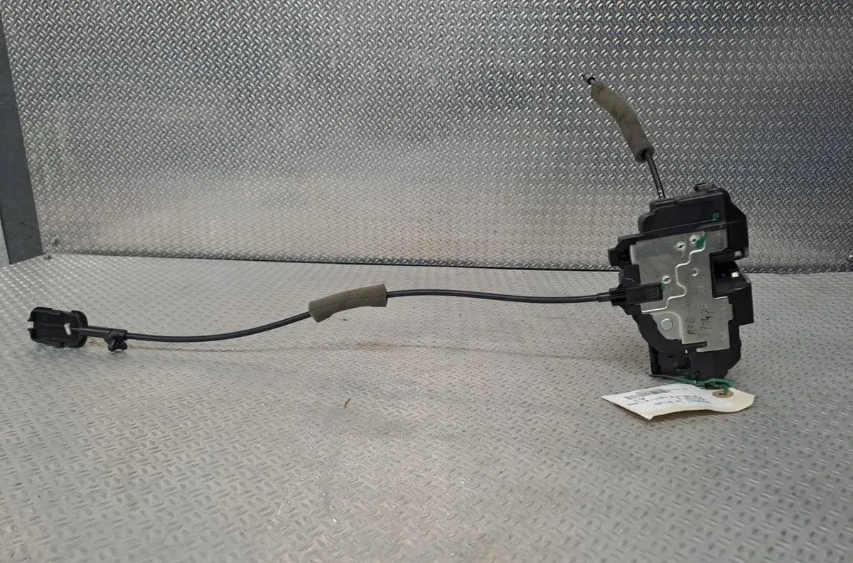 Serrure porte avd RENAULT MASTER 3  MASTER 3 PHASE 2 occasion