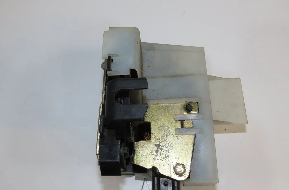Serrure porte avd Renault MEGANE I Coupé (DA0-1_) 1.6 16v (da0b, da04, da11) (1999-2003) 2 portes occasion