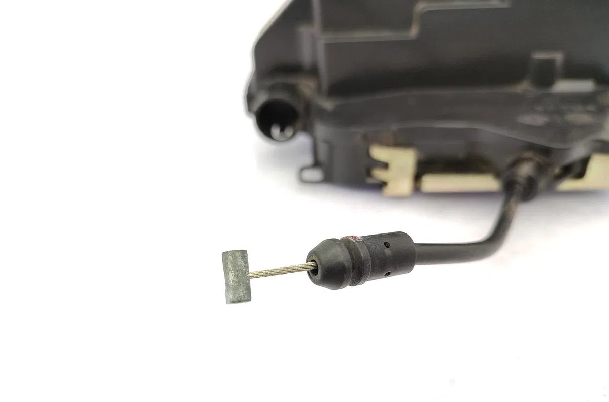 Serrure porte avd RENAULT SCENIC 2 PHASE 1 occasion