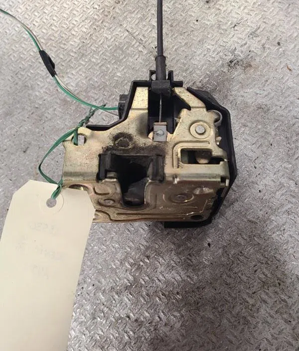 Serrure porte avd Renault SCÉNIC I Monospace (JA0-1_, FA0_) 1.6 (ja00, ja16, ja15, ja19, ja1v, ja2b, ja2c, ja0b,... (199