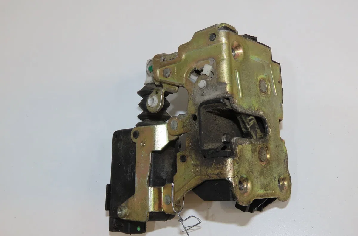 Serrure porte avd Renault TWINGO I (C06_) 1.2 (c063, c064) (1993-1996) 3 portes occasion