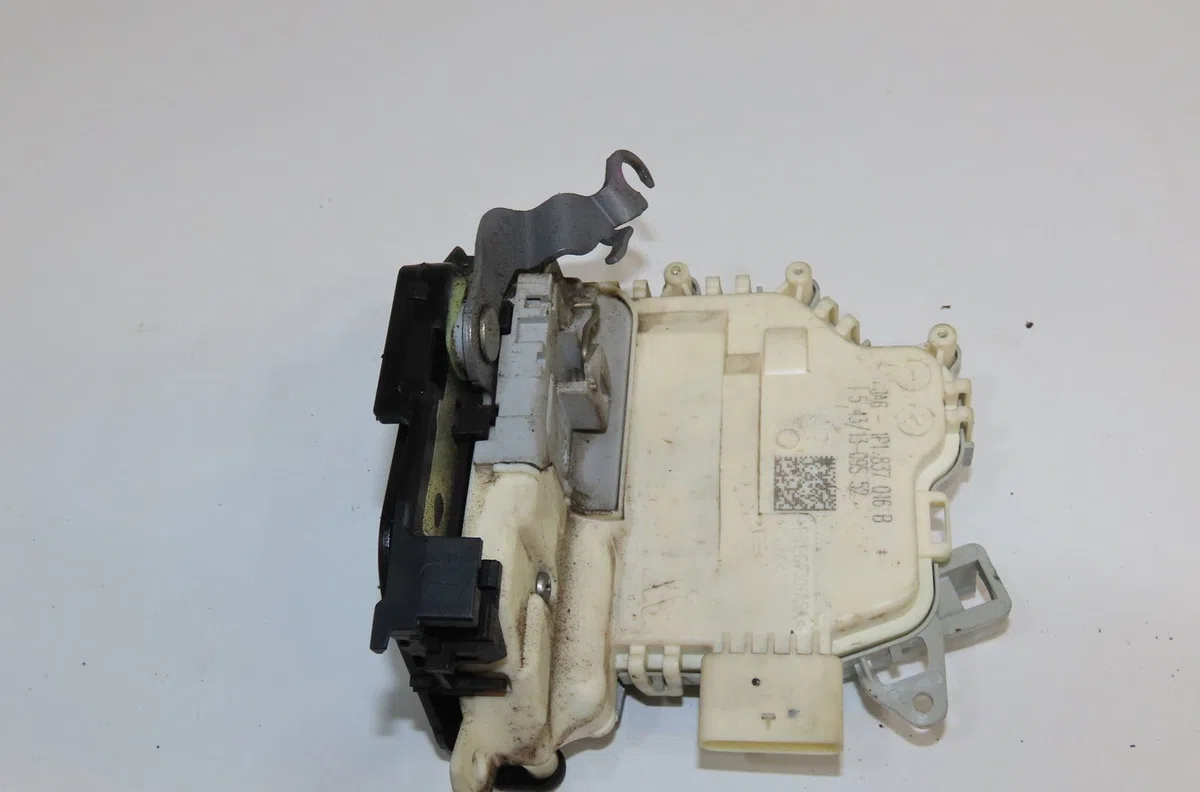 Serrure porte avd Seat ALTEA (5P1) 1.6 tdi (2009) occasion