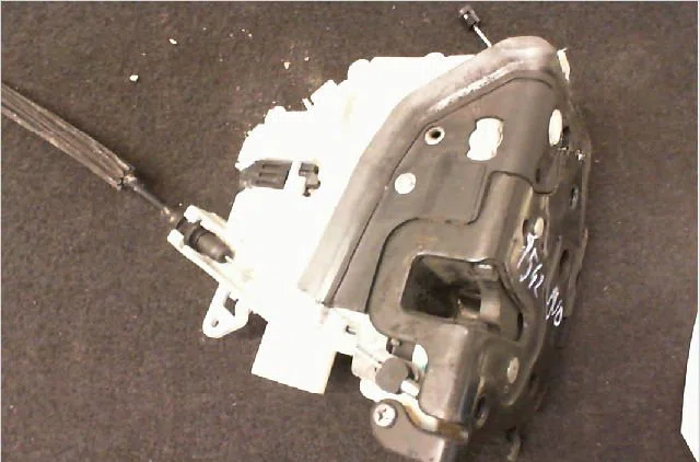 Serrure porte avd Seat ALTEA (5P1) 2.0 tdi 16v (2004) occasion